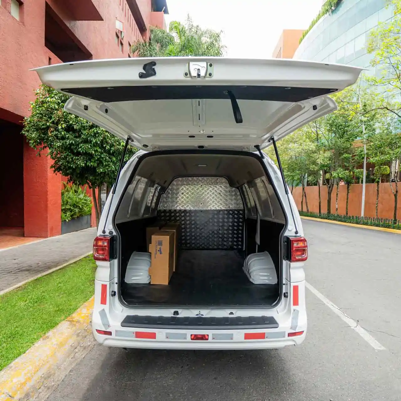 DONGFENG M3 Van Cargo 2026 (Comercial) miniatura 4